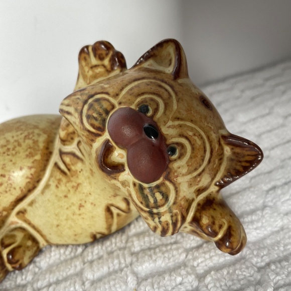 Vintage Redware Pottery - Playful Kittens - Salt and Pepper Shakers - Picture 9 of 16